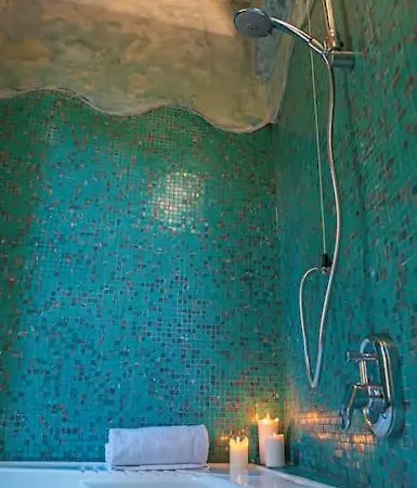 Center “ Arco Dei Gigli “