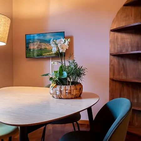 Center “ Arco Dei Gigli “ Appartement