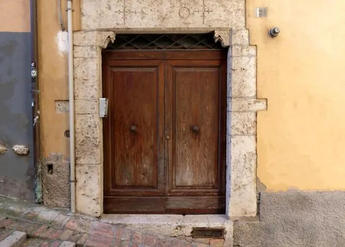 Center “ Arco Dei Gigli “ Perúgia